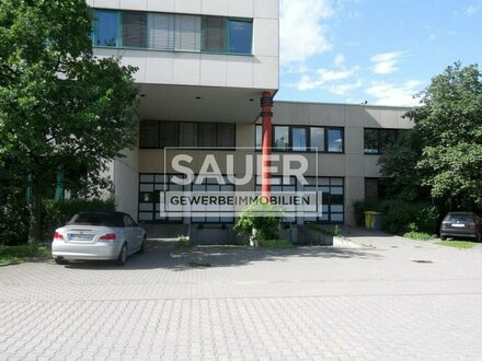 977 m² Halle zzgl. ca. 158 m² Büro-/Sozialtrakt nahe BER *464*