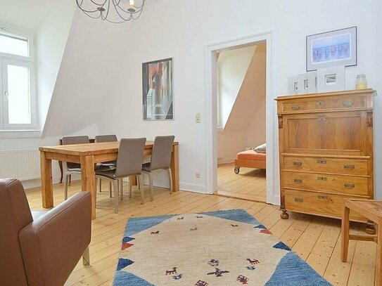 Gemütliche möblierte 2-Zimmer Wohnung mit Reinigungsservice im Dichterviertel in Wiesbaden