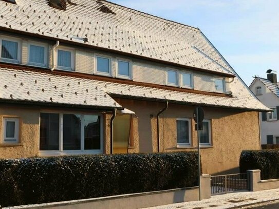 Zweifamilien-Doppelhaushälfte im Schwenninger "Sauerwasen"