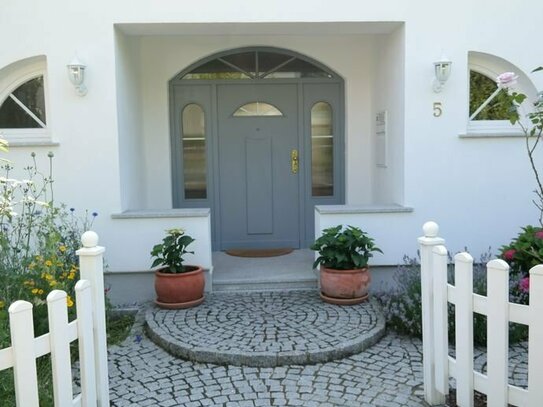 Einzigartiges, charmantes Einfamilienhaus in grüner und ruhiger Lage mit großem Garten