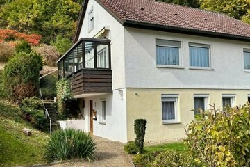 NEUER PREIS ! - Schönes Einfamilienhaus mit Garage und weiteren Ausbaumöglichkeiten