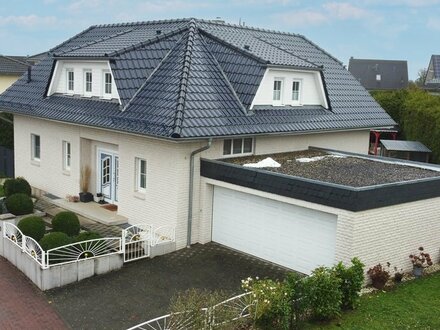 Traumvilla mit Pool, großem Grundstück und viel Zubehör