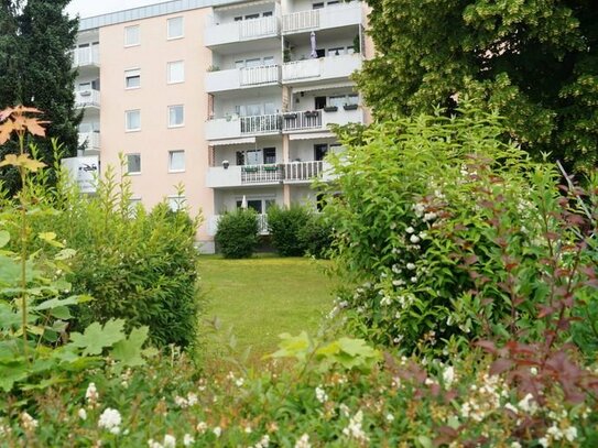 3-Zimmer Wohnung mit Balkon, in ruhiger Wohnanlage, Nähe München