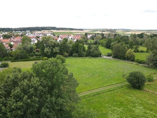 Ihr Traumhaus 2024***Sonnengrundstück mit projektiertem, schlüsselfertigem EFH in Feldrandlage***