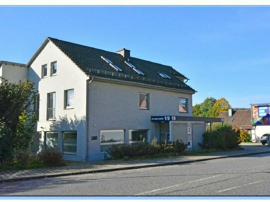 Komplett freies Wohn- und Geschäftshaus in zentraler Lage von Hessisch-Lichtenau-OT