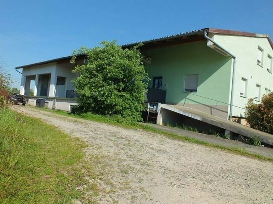 GROSSES Wohnhaus , Gehöft mit 2,1 Hektar in Ortsrandlage von Rielasingen zu verkaufen.Landkreis Konstanz / Bodenseeregi…