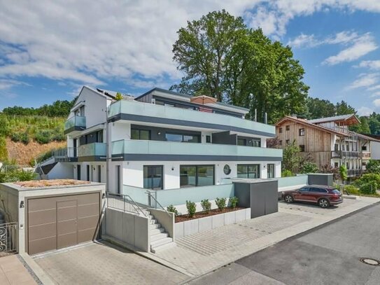 Provisionsfrei: Energie effiziente, moderne Neubau-Terrassenwohnung (6-Parteienhaus), Bergblick, ruhig im Herzen Priens…