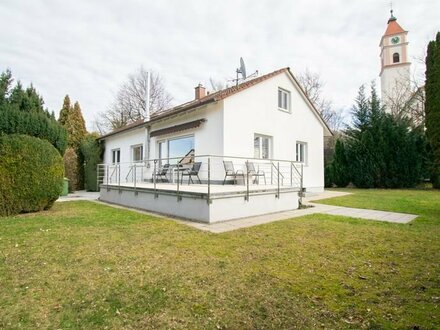 Schön gelegenes Einfamilienhaus mit viel Platz