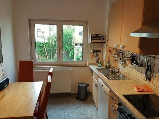 Prächtig DG-Wohnung mit zwei Zimmern in Würzburg