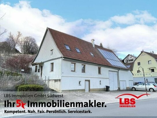 Teil-renoviertes Bauernhaus mit EBK und Solaranlage