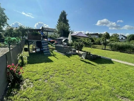 Schönes sonniges Grundstück in ruhiger Lage