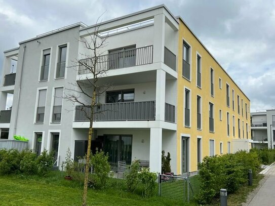 Neu- und hochwertige Wohnung mit herrlichem Balkonausblick in grüner, ruhiger und begehrter Wohnlage RESERVIERT