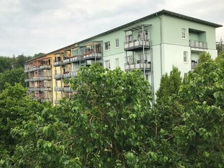 Hübsche kleine Singlewohnung mit Balkon und Einbauküche