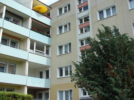 3-R-WE mit großem Balkon im Allende-Virtel