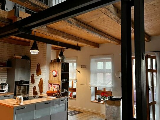 Zweifamilienhaus mit Loft-Wohnung