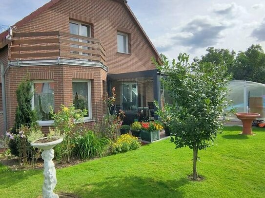 Reserviert !! Top Einfamilienhaus mit solarbeheiztem Aussenpool in Rathenow zu verkaufen !