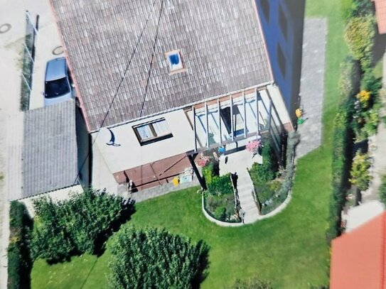 Älteres Einfamilienhaus in ruhiger Lage von Wehringen-Auwald "RESERVIERT"