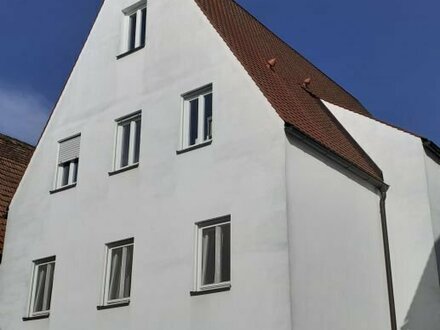 Moderne 3 Zimmer Eigentumswohnung mit Balkon und Garage in der Innenstadt