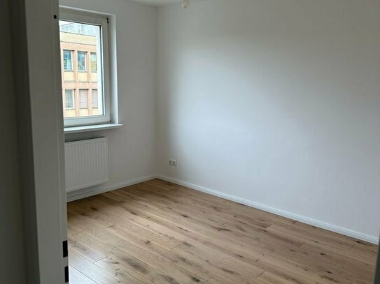 frisch sanierte 3 Zimmerwohnung in Wilmersdorf