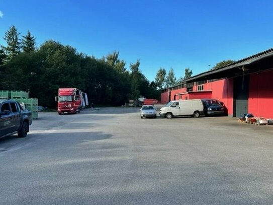 Ebenerdige Halle/Gewerbefläche perfekt als Werkstatt, Lagerhalle oder Garage