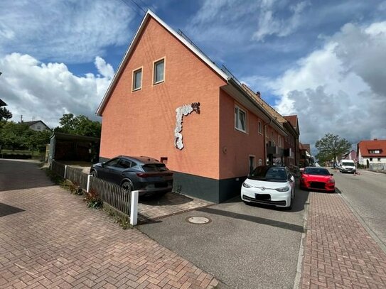 Idyllisches und liebevoll gestaltetes Zweifamilienhaus mit Einliegergewerbe