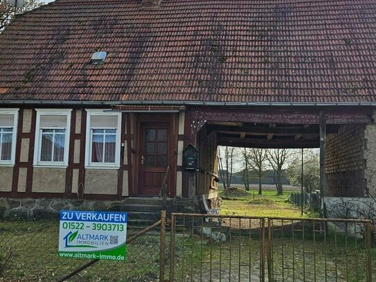 Charmantes Fachwerk Einfamilienhaus mit großem Grundstück