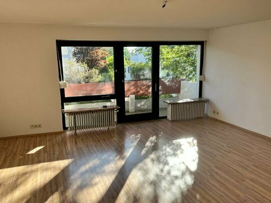 Geräumige 2-Raum-Wohnung mit Balkon in München Obermenzing