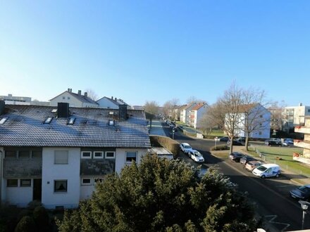 3-Zimmer-Wohnung mit schöner Aussicht und Tiefgaragenstellplatz