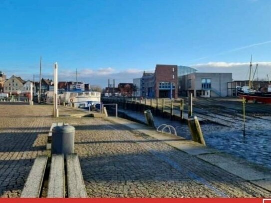 Lage! Lage! Lage! "Mittendrin" in Husum und nur wenige Meter zum Hafen