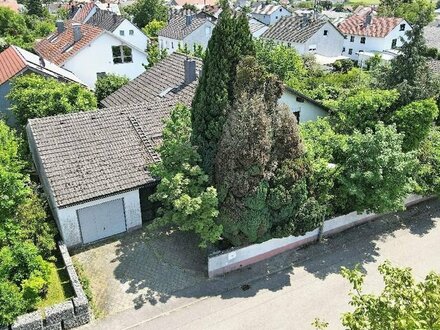 PREISREDUZIERUNG - Ein-/Zweifamilienhaus mit großer Garage und Garten