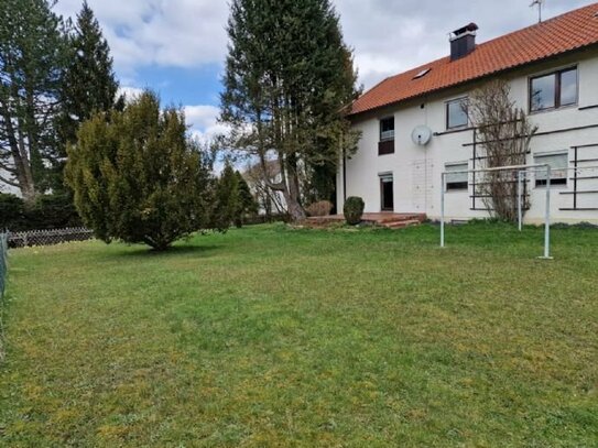 Traumgrundstück ( 1000m² ) mit altem Haus, in Top Zentrumslage von Traunreut