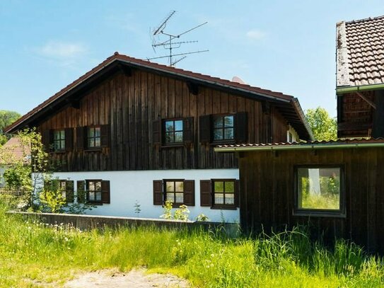 Landhaus zum sanieren mit vielseitigen Grundstück in Brombach