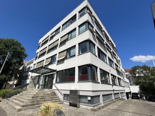 Say hello to: Modernes Bürogebäude im Zooviertel