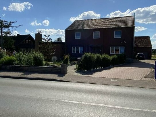 Provisionsfrei! Einfamilienhaus auf 2.130m² Grundstück - interessante Kapitalanlage