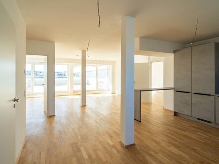 Lichtdurchflutetes 2,5 ZI - Penthouse mit großer Dachterrasse nach Süden