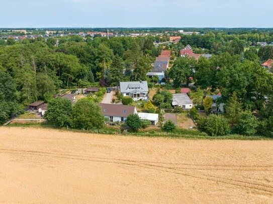 Hochwertiges Einfamilienhaus mit traumhaftem Grundstück