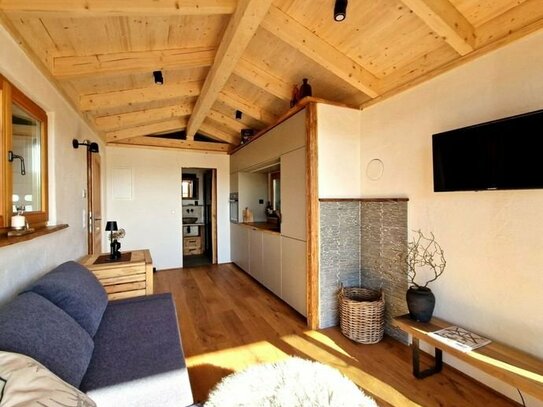 Tiny-House: Rustikales Natur Chalet der Einzigartigkeit