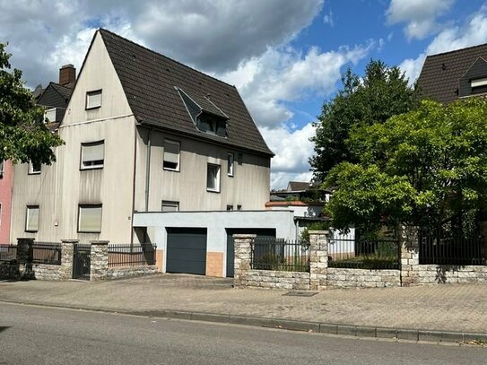 Saniertes 3 Familienhaus in Saarbrücken