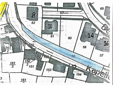 Innerörtliche, straßenbegleitende Hangfläche mit unterirdischem Hohlraum gegenüber der Kapelle Dedenbach