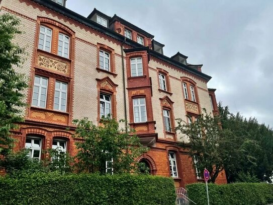 Einzigartige Maisonette-Wohnung mit 2,5-Zimmern direkt am Würzburger Ringpark