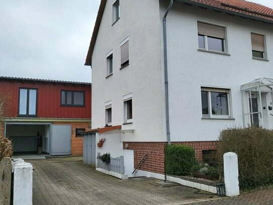 Paketverkauf Einfamilienhaus mit MFH mit 3 Wohnungen