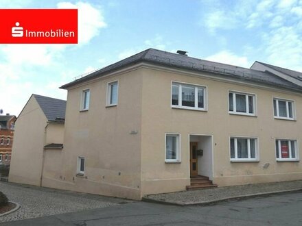 Familienhaus mit viel Platz in der Stadt Tanna + Garagen und kleiner Ackerfläche !