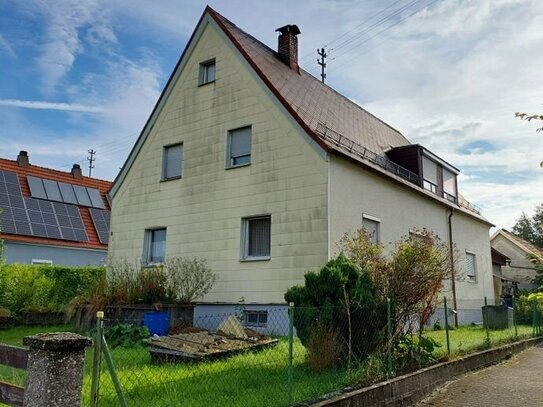 Traumgrundstück mit interessantem Einfamilienhaus in Niederraunau zu verkaufen.