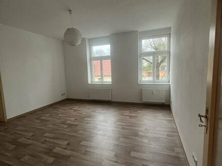 2 Zimmer - Wohnung mit Wohnküche in Aderstedt