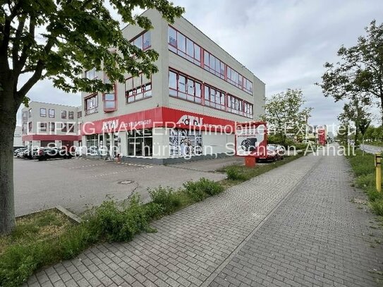 Frisch sanierte Büroräume mit Empfangsbereich, Lagerräumen und vielen Parkplätzen in der Maximiliallee 13 in Leipzig-No…