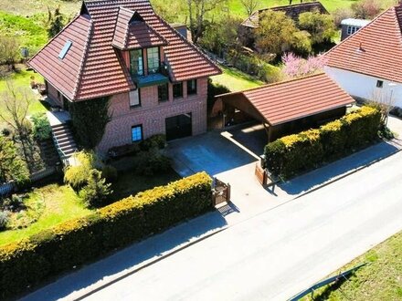geräumiges Einfamilienhaus auf gepflegtem Grundstück im Naturpark Mecklenburgische Schweiz