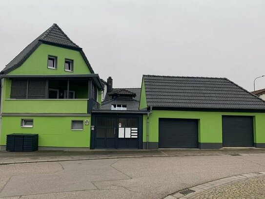 Top saniertes Mehrfamilienhaus in Billigheim-Ingenheim