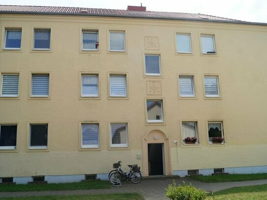 Charmante Altbauwohnung zum Renovieren: 4 Zimmer in Fürstenwalde!