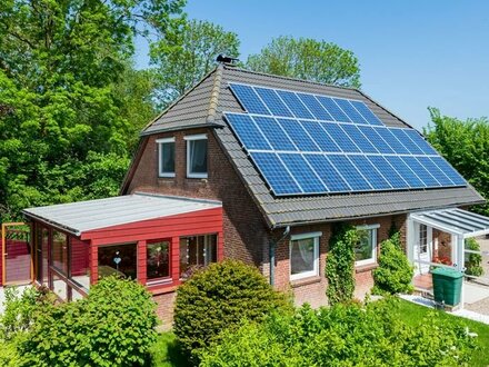 In ruhiger Lage auf Eiderstedt - Einfamilienhaus mit Photovoltaikanlage und Top-Energiewerten