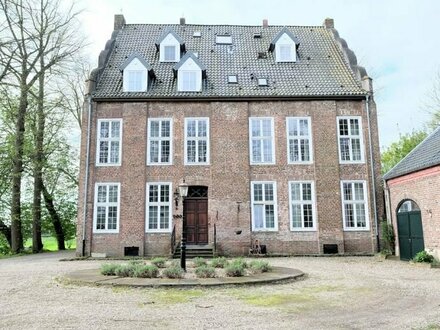 Appartement in monumentalem Mehrfamilienhaus im Grünen gelegen